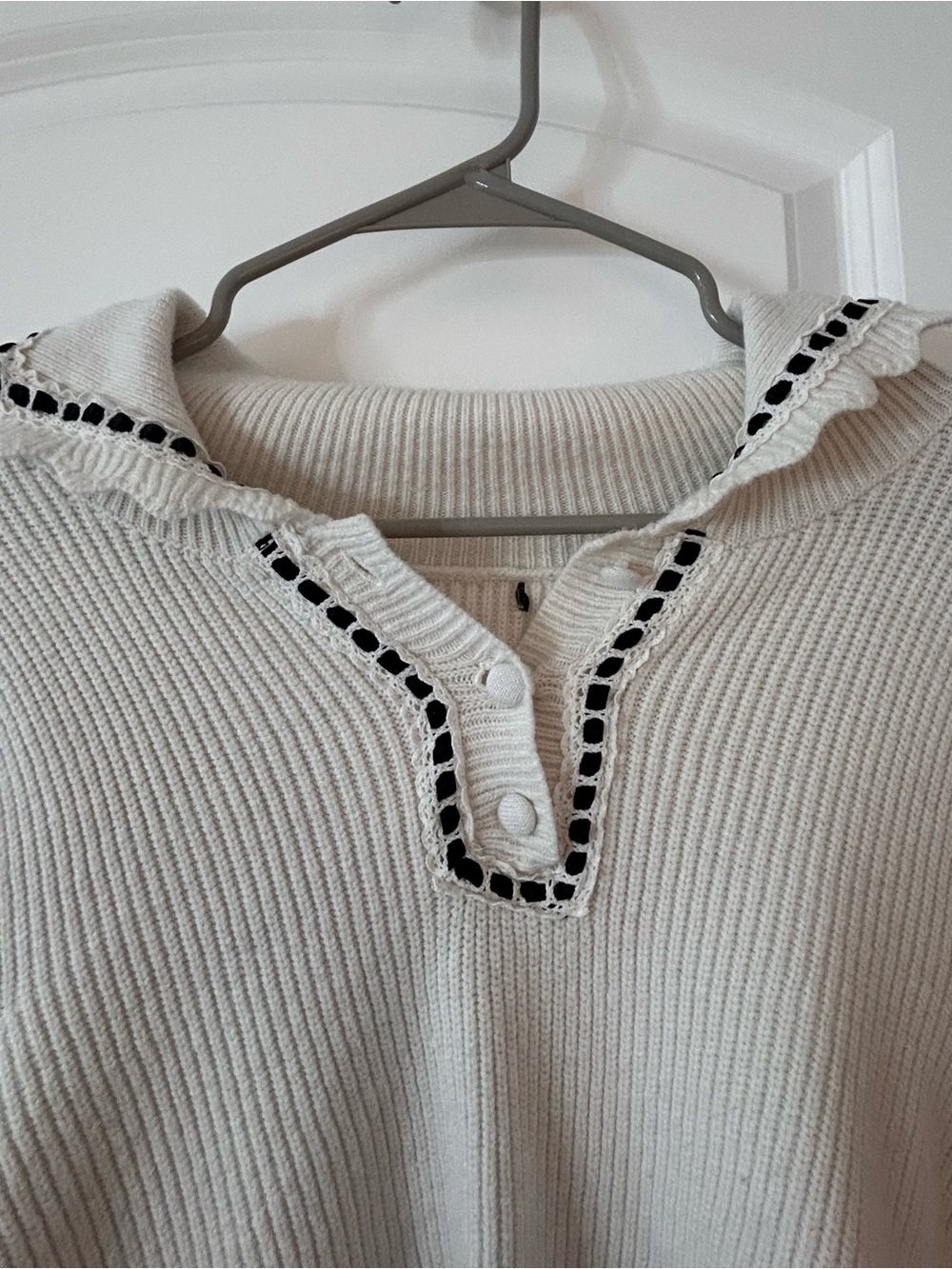 Cream Ruffled Collar Ribbed Sweater - Picture 2 of 3